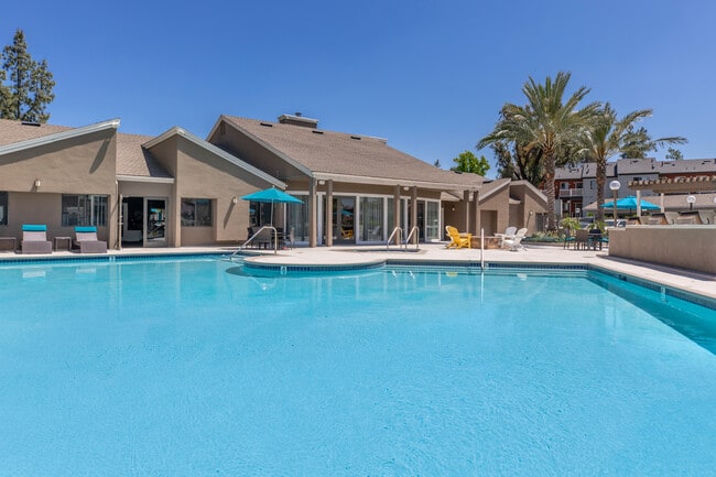 Resort Pool - Parkview Terrace Rental