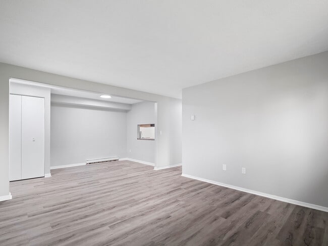 Pinegrove Apartments