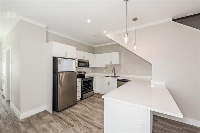 Photo - 1244 Lonsdale Ave
