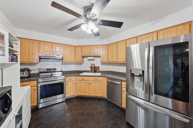 Photo - 1508 Harmon Cove Tower Condo Unit 1508