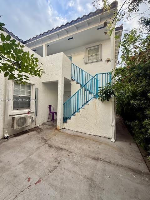 Photo - 6966 Byron Ave Apartamento Unidad 106