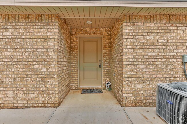 Building Photo - 1917 Langford Ave Rental