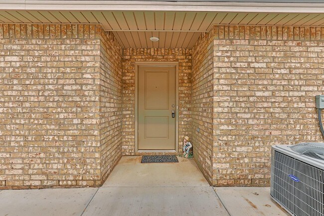 Photo - 1917 Langford Ave Townhome