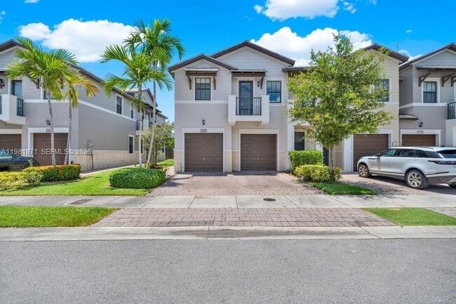 Photo - 5880 NW 104th Path