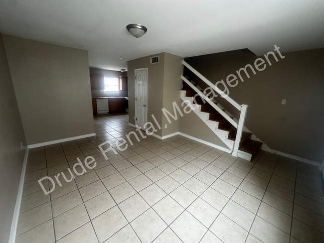 Photo - 14018 Virginia Dr