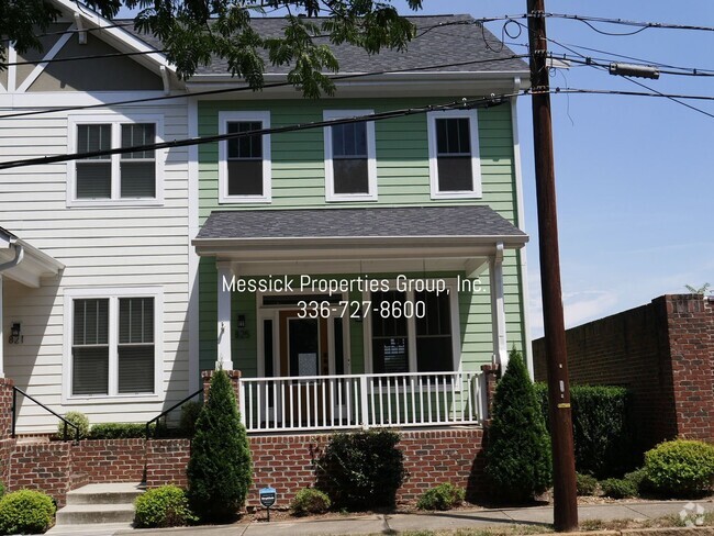 Building Photo - Old Salem Area! Walk to Restaurants/Shops... Rental
