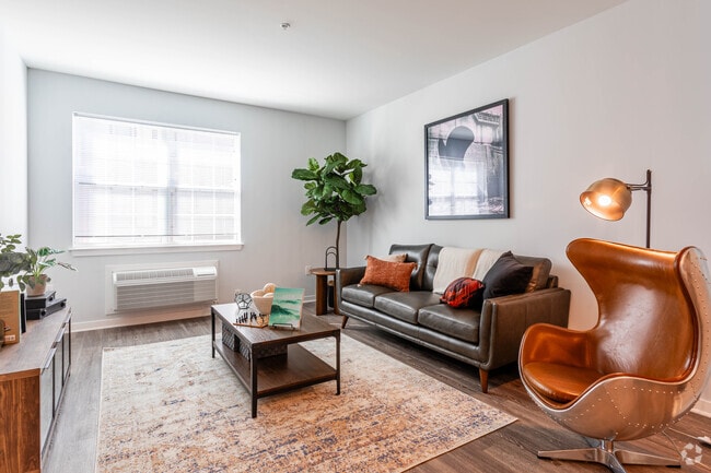 Living Area - 1BR, 1BA - 770 SF