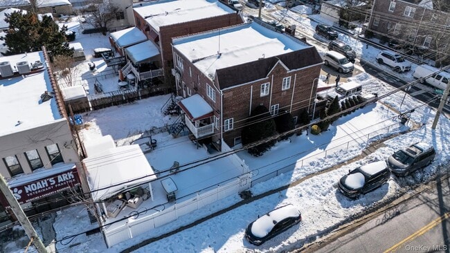 Photo - 1701 Burnett St