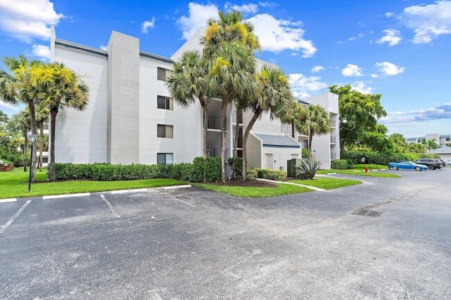 Building Photo - 1605 S US Hwy 1 Unit D106