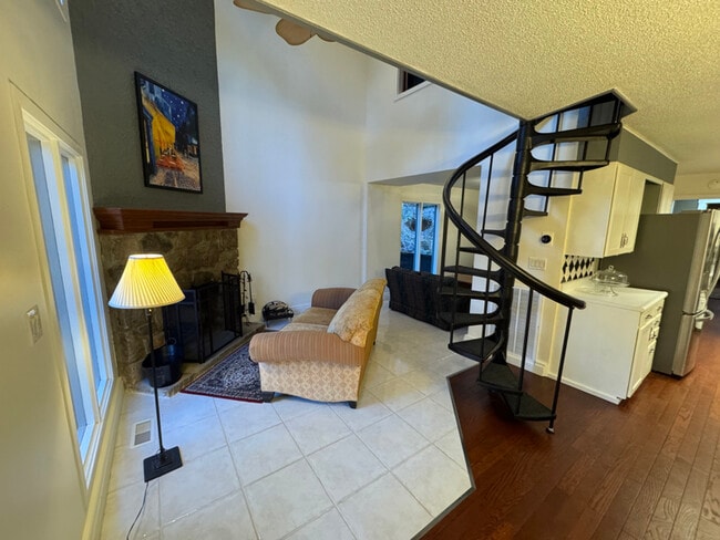 Photo - 247 Bruce Rd