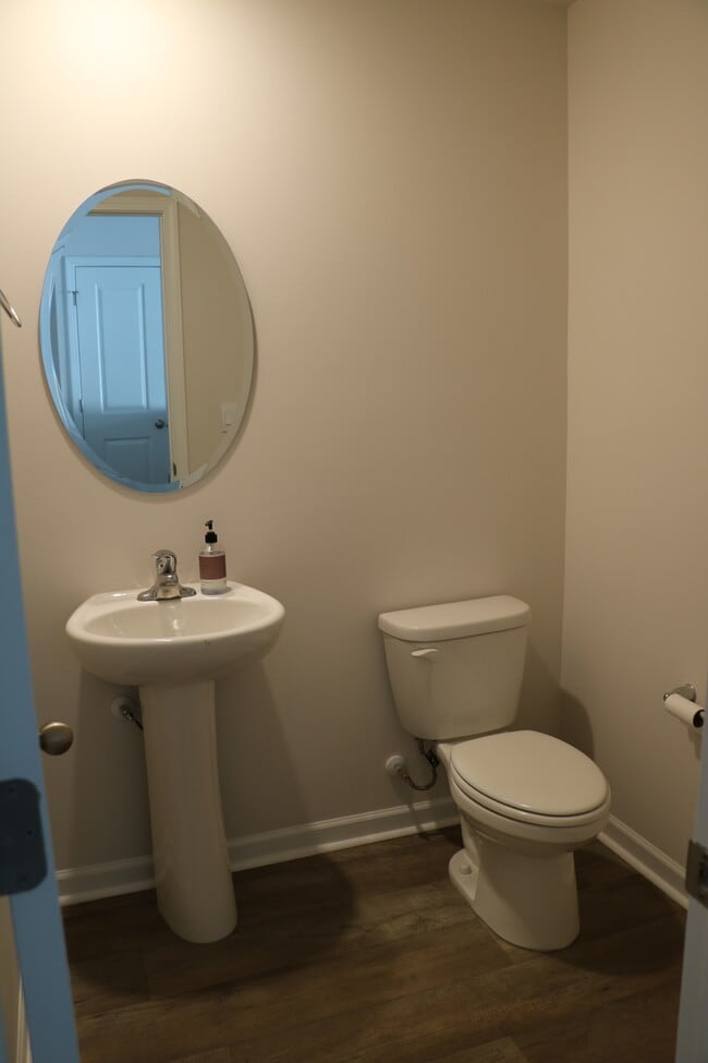Photo - 901 Riverstone Dr