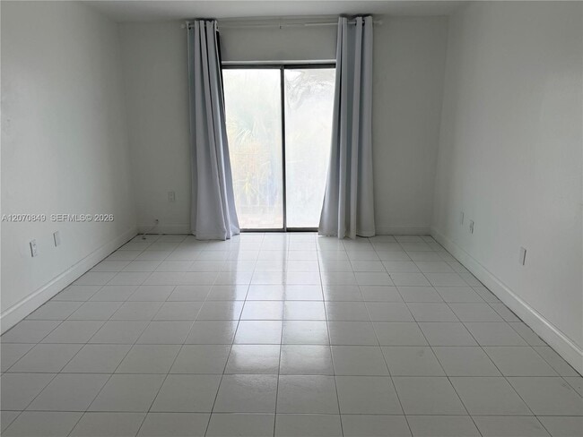 4301 NW S Tamiami Canal Dr Unit 3-314