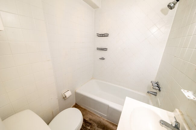 Photo - 412 Walker St Unidad 1