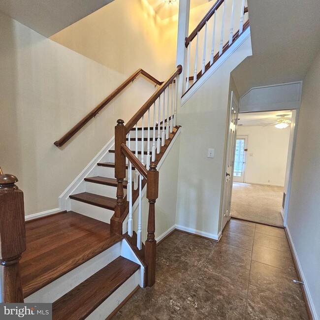 Building Photo - 45427 Baggett Terrace