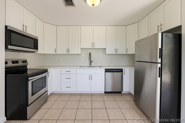 Photo - 418 52nd St Unit 1