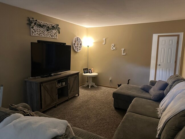 520 Terrace Dr Unidad 3BR/1BA