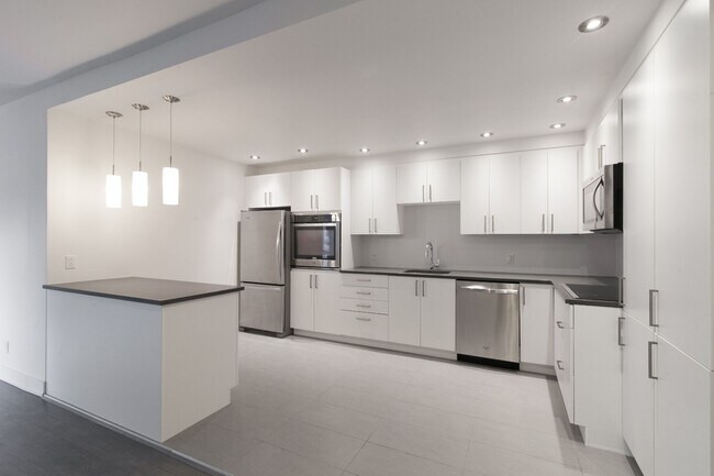 Photo - 3495 Rue de la Montagne Unit 606