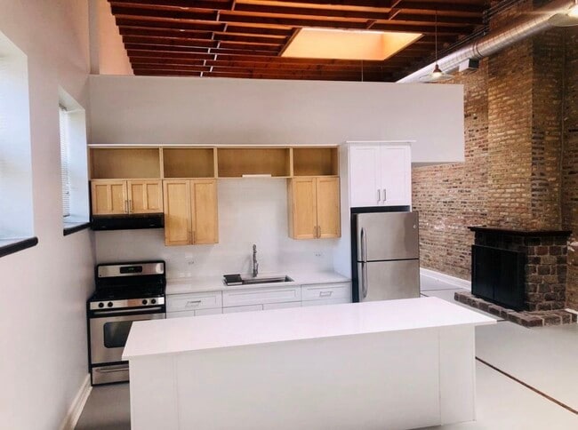 Photo - 1835 S Loomis St Unit LOFT
