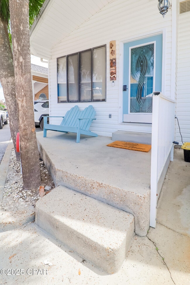Photo - 610 Sea Breeze Dr