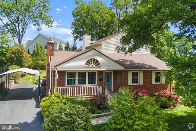 Building Photo - 1823 Westmoreland St Rental