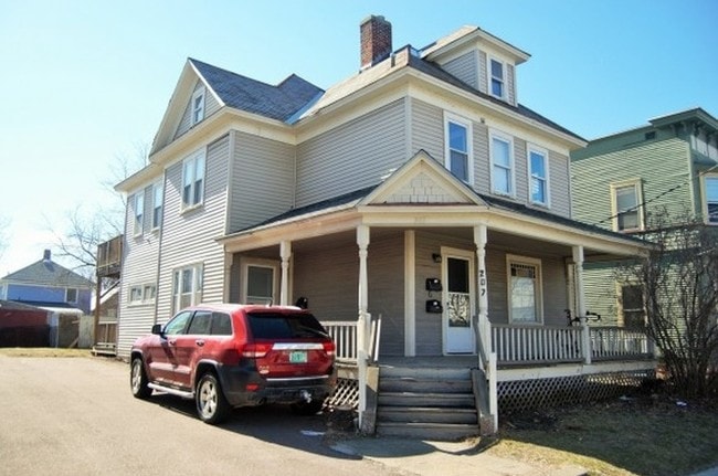 Building Photo - 207 North Ave Unit 207 North Ave Rental