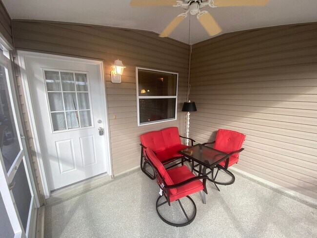 Photo - Warm and Inviting ANNUAL or SEASONAL 2 + 2 Turnkey Patio Villa in The Village of Mallory