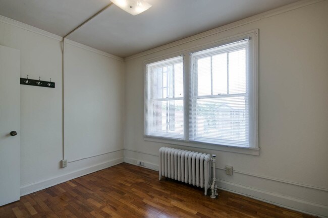 Tattarax - 1611 Laramie Street