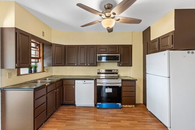 Photo - 12 Folger Ave Unit 3