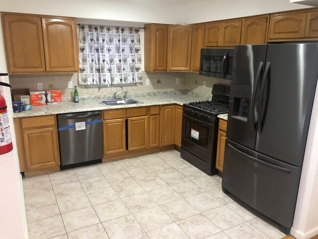 Photo - 190 Summer Ave Unidad Apt2