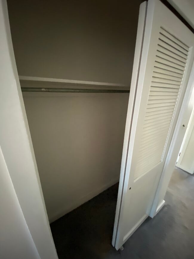 Photo - 637 Willow Way Unidad Modern 2 Bedroom