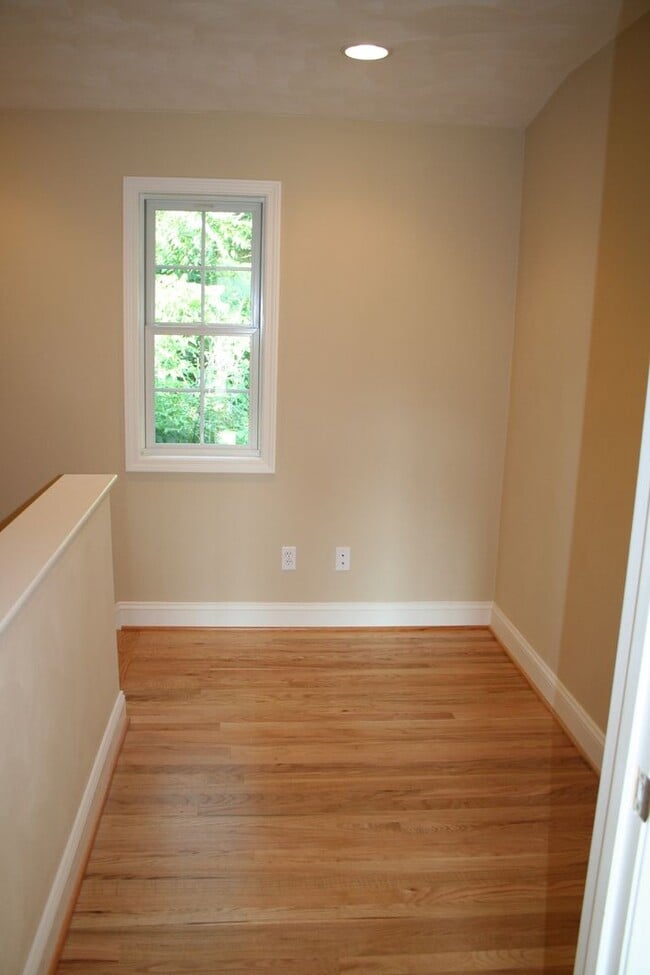 Photo - 1 Bedroom Behind Lane Stadium
