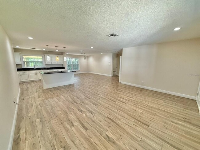 Photo - 2810 Flowertree Rd