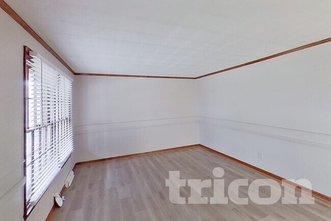 Photo - 1546 Grant Dr