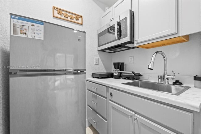 Photo - 206 NW 11th Ct Unit 1