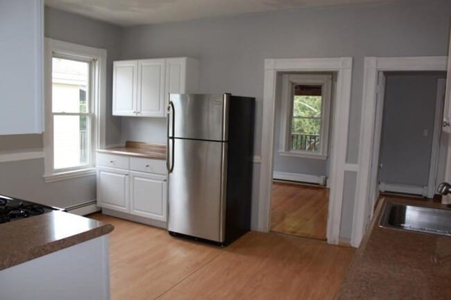 Photo - 17 Ballard St Unit 2