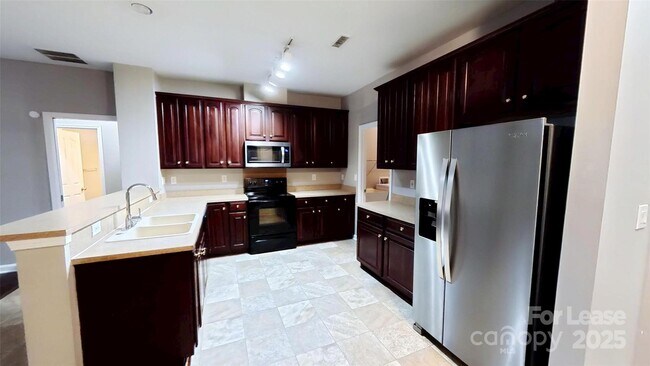 Photo - 2442 Windsor Chase Dr