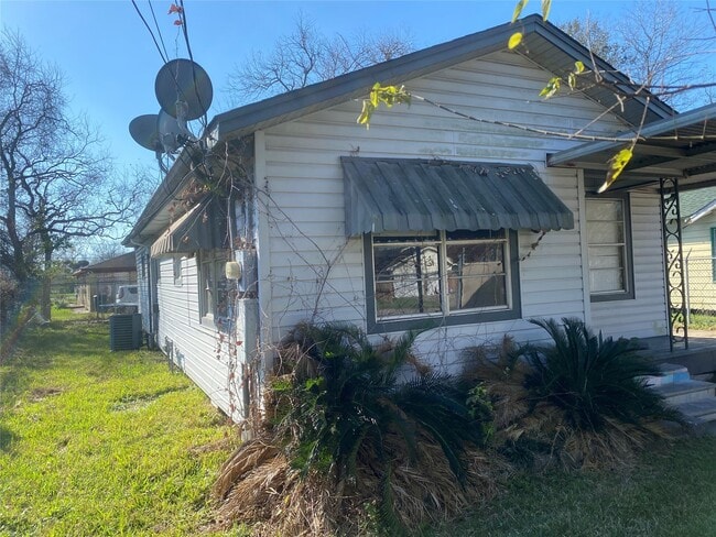 Photo - 4008 Elmwood St