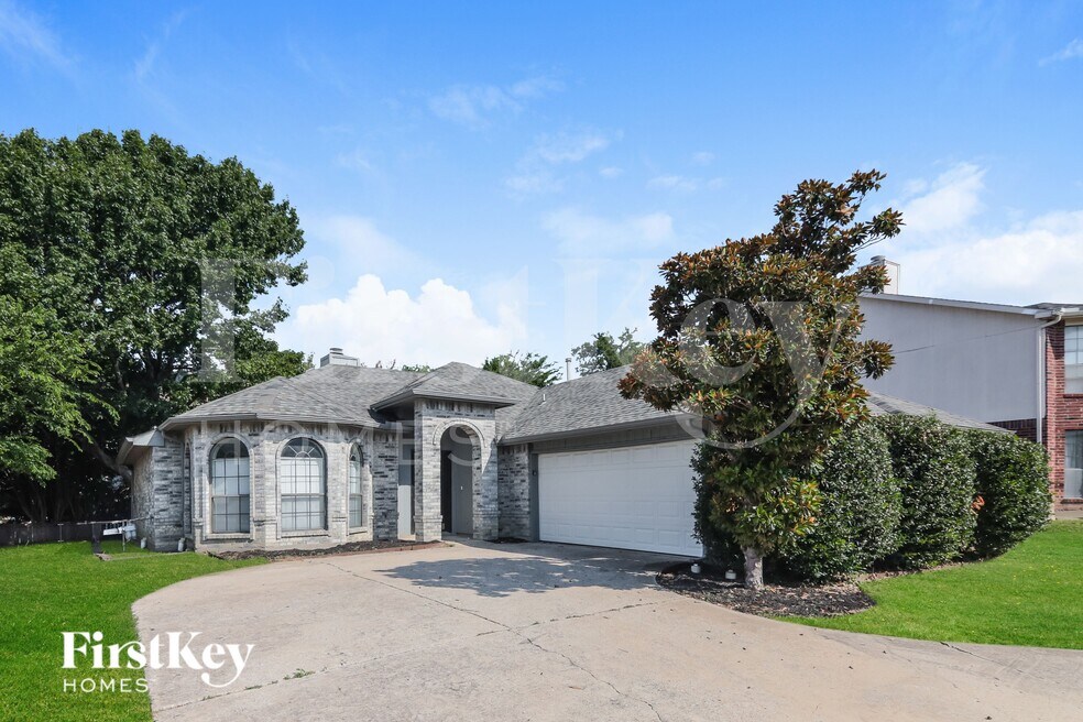 701 Long Hill Ct