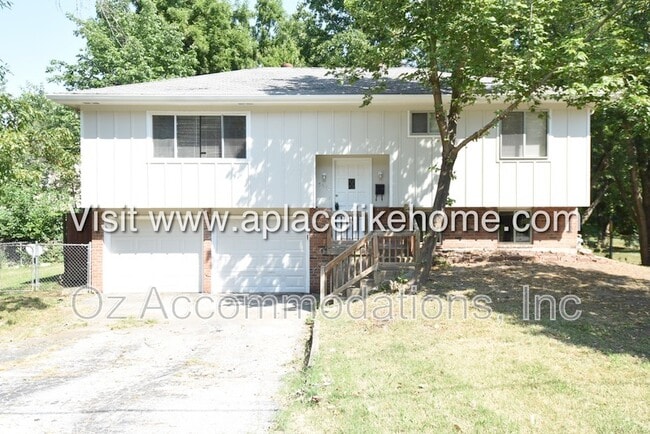 Photo - 5521 Perry Ln