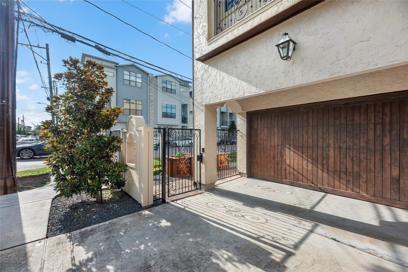 Photo - 1102 W 15th 1/2 St