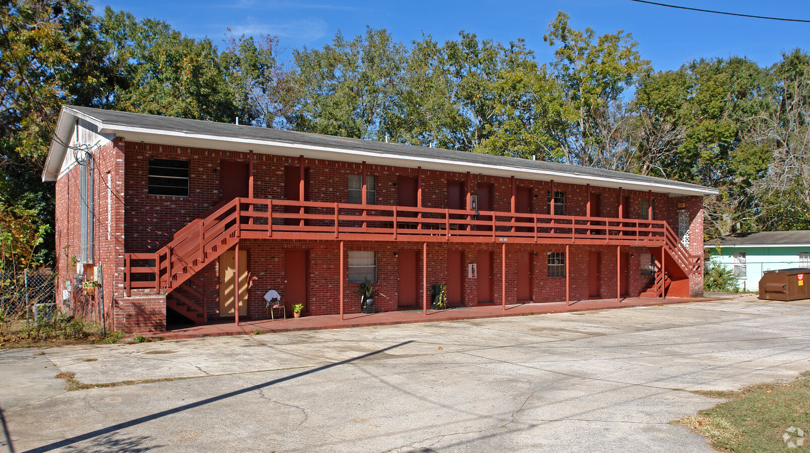 Photo - 2512 Holton St Apartments