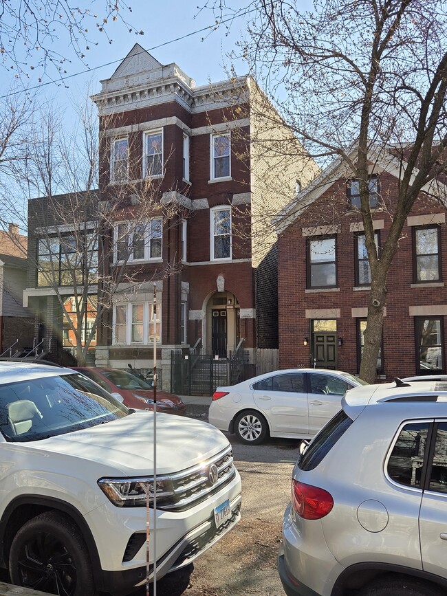 Photo - 1639 N Claremont Ave Unit Top Floor #3