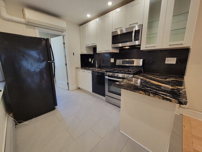 Photo - 409 South St Unit 2