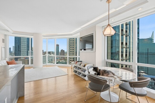 Building Photo - 77 Hudson St Unit 3203 Rental