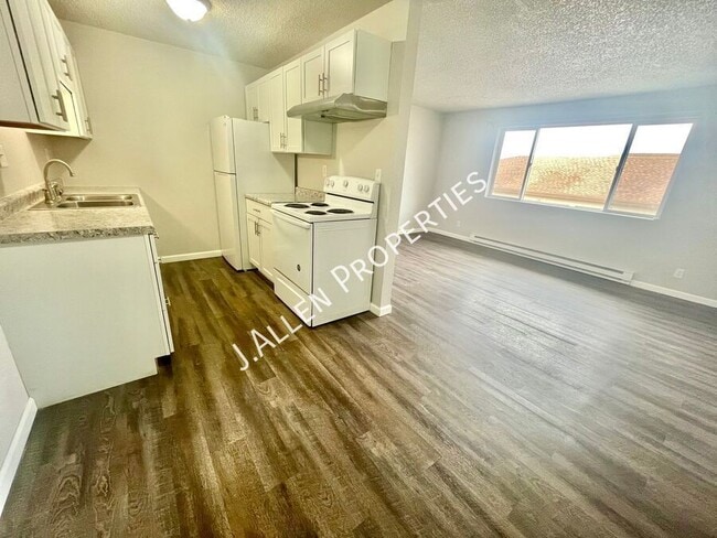 Photo - 1805 Parker Cir