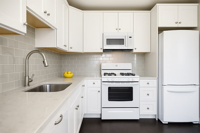 Photo - 434 Clinton Pl Townhome