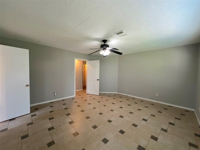 Photo - 9510 Strawgrass Dr