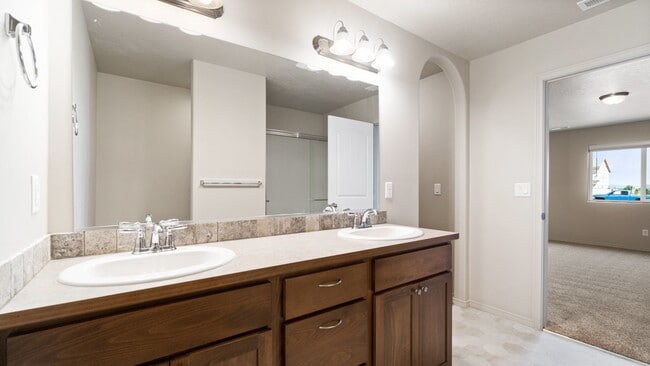 Photo - 3 Bedroom, 2 Bath Airway Heights Rancher that is less than 2 years old