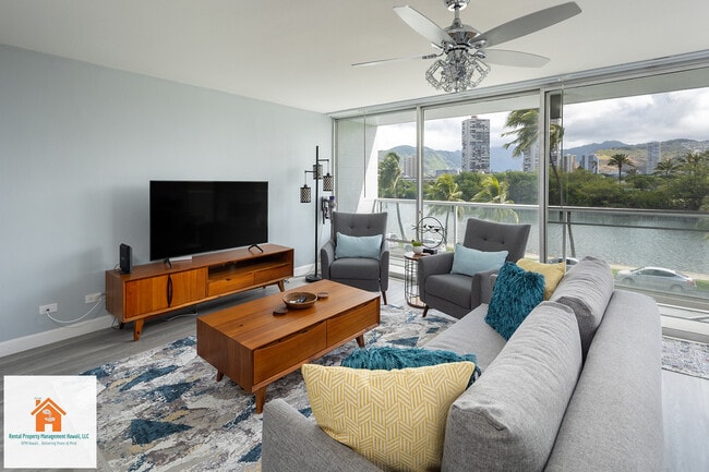 Photo - 2233 Ala Wai Blvd