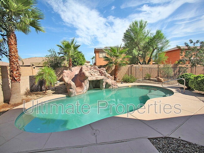 Building Photo - 14482 W La Reata Ave